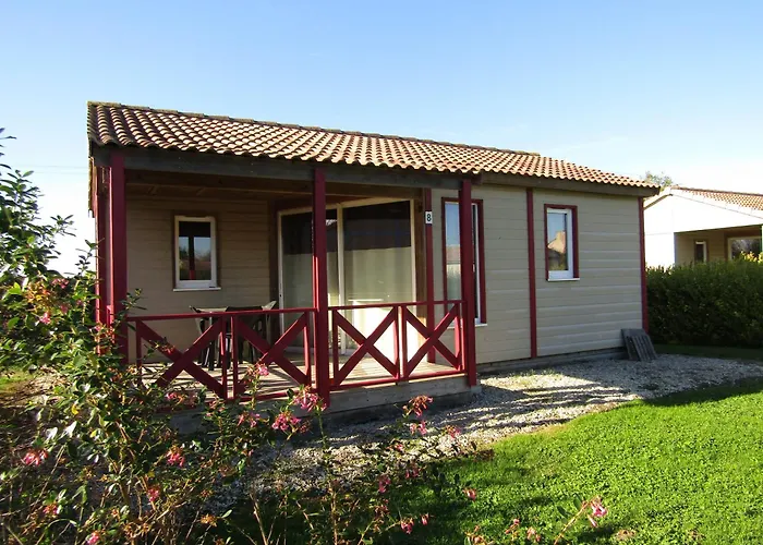 Parc Residentiel La Chapelle אתר קמפינג Le Ham (Manche)